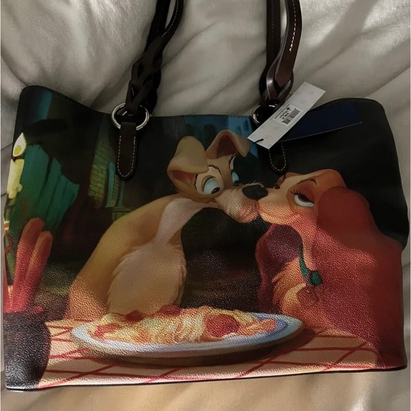 Nwt Dooney and Bourke Disney 2018 Lady and the Tramp tote 🤩 - Picture 3 of 6